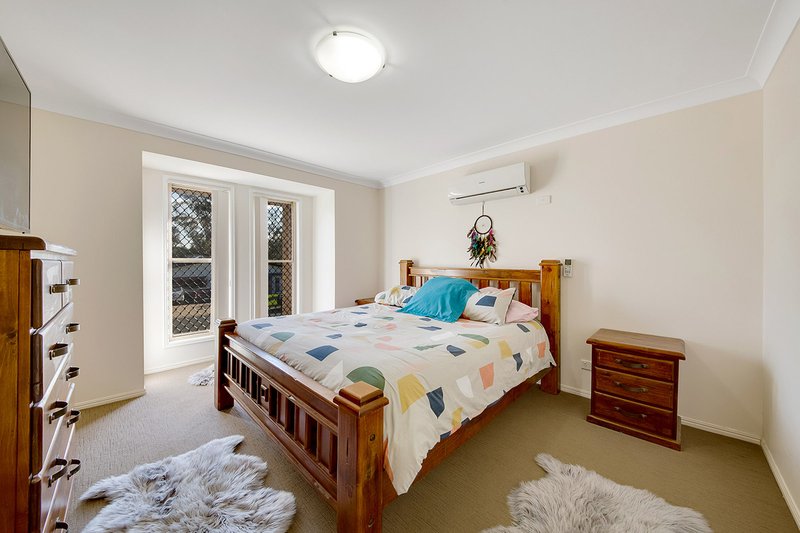 Photo - 35 Dean Street, Glen Eden QLD 4680 - Image 2