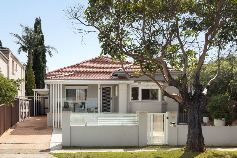 Photo - 35 Dean Street, Strathfield South NSW 2136 - Image 1