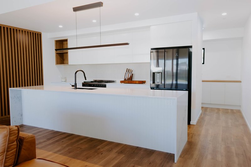 Photo - 35 Deering Place, Innes Park QLD 4670 - Image 8