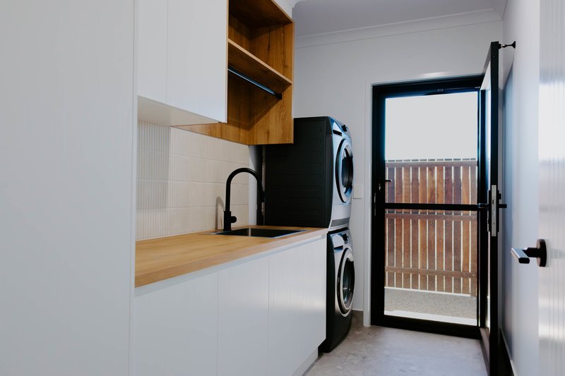 Photo - 35 Deering Place, Innes Park QLD 4670 - Image 18
