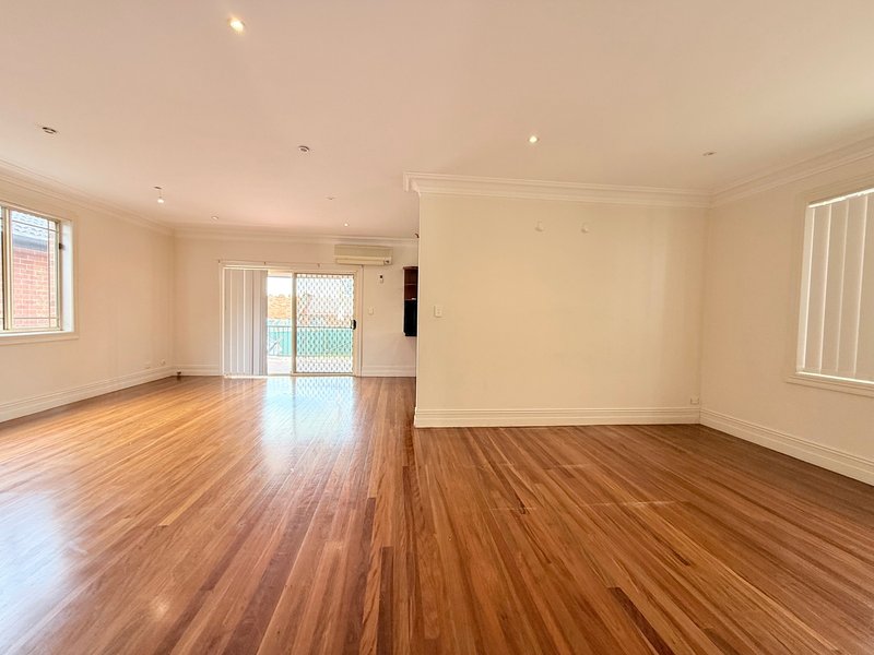 Photo - 35 Defoe Street, Wiley Park NSW 2195 - Image 2