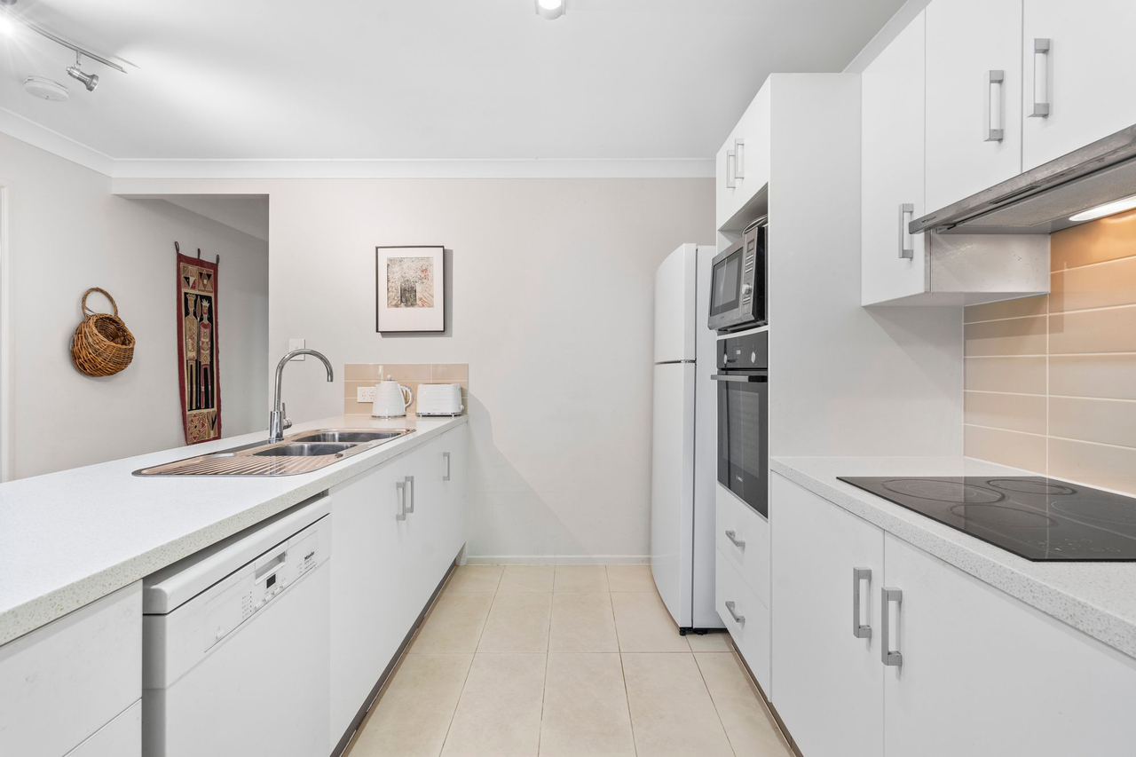 35 HICKS STREET, Mount Gravatt East QLD 4122 - Image 7