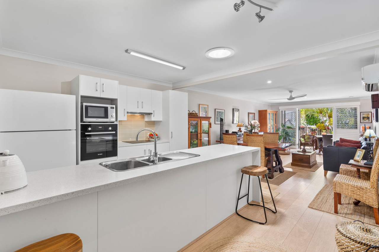 35 HICKS STREET, Mount Gravatt East QLD 4122 - Image 9