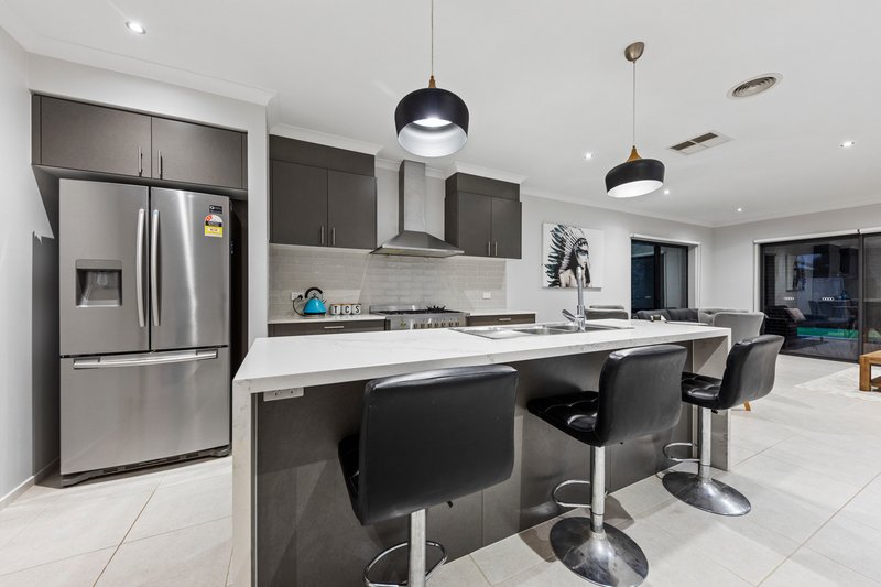Photo - 35 Dodson Road, Officer VIC 3809 - Image 3