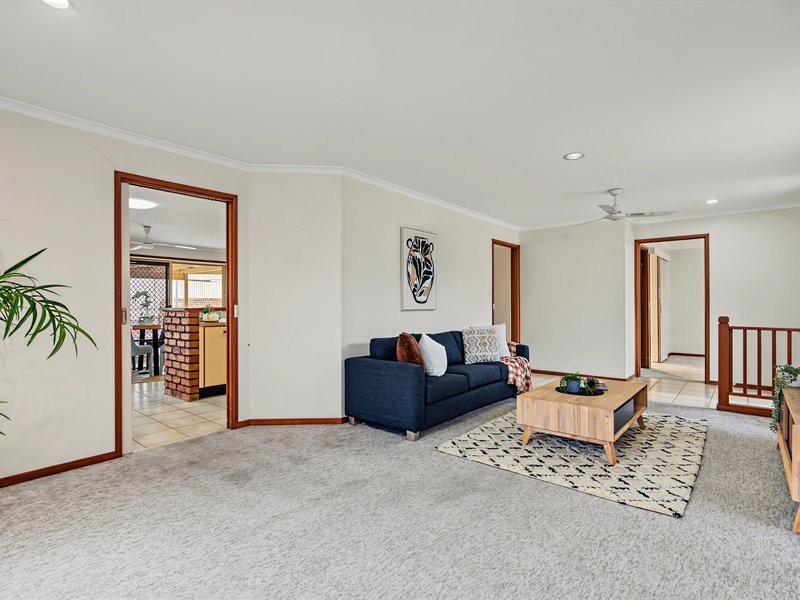 Photo - 35 Dolomite Street, Runcorn QLD 4113 - Image 2
