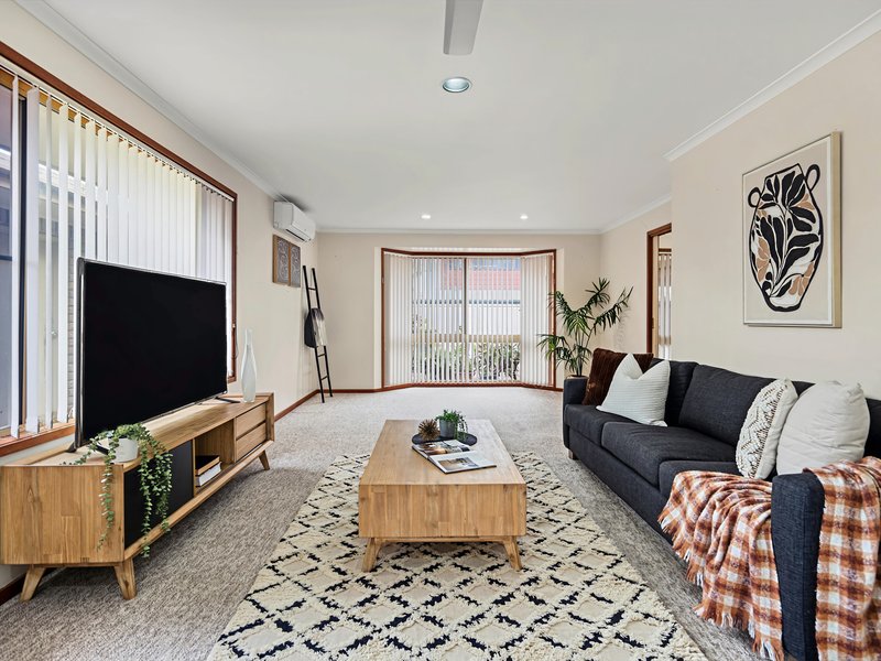 Photo - 35 Dolomite Street, Runcorn QLD 4113 - Image 3