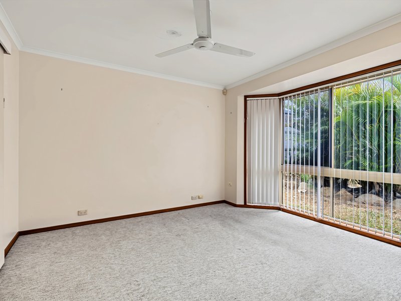 Photo - 35 Dolomite Street, Runcorn QLD 4113 - Image 12