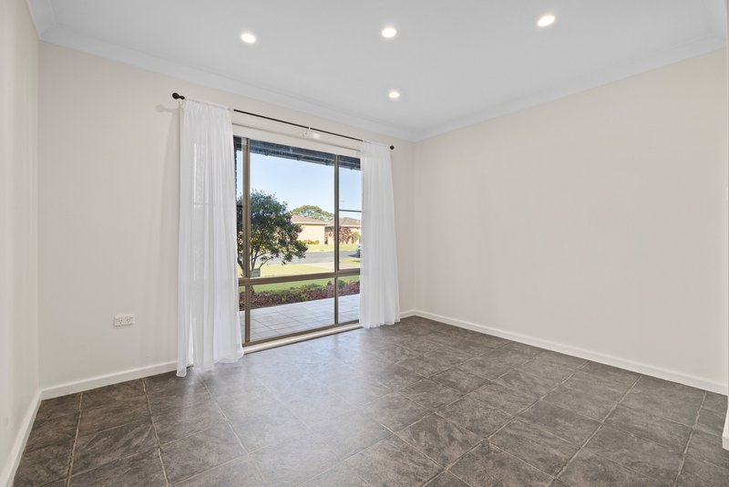 Photo - 35 Dolphin Avenue, Taree NSW 2430 - Image 9