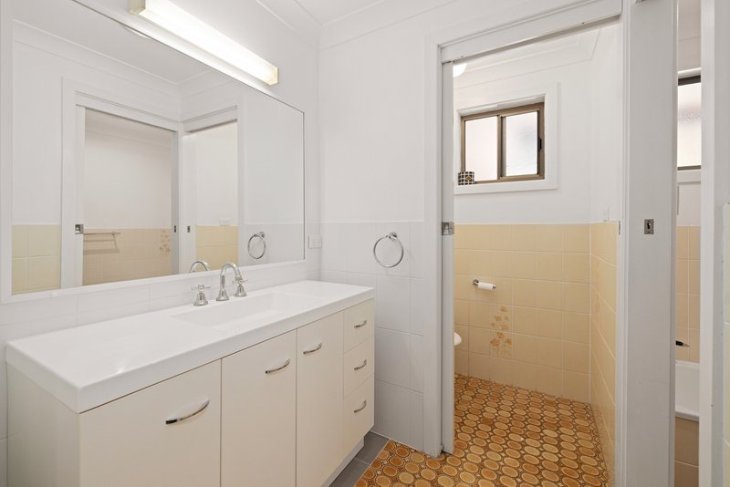 Photo - 35 Dolphin Avenue, Taree NSW 2430 - Image 13