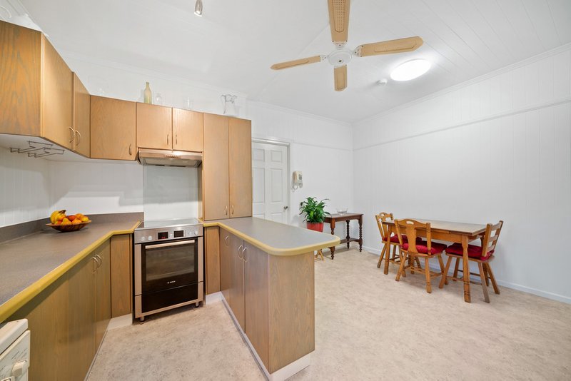 Photo - 35 Doorey Street, Keperra QLD 4054 - Image 7