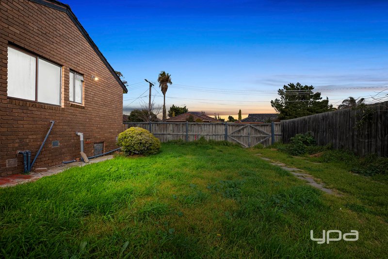 Photo - 35 Driscolls Road, Kealba VIC 3021 - Image 7