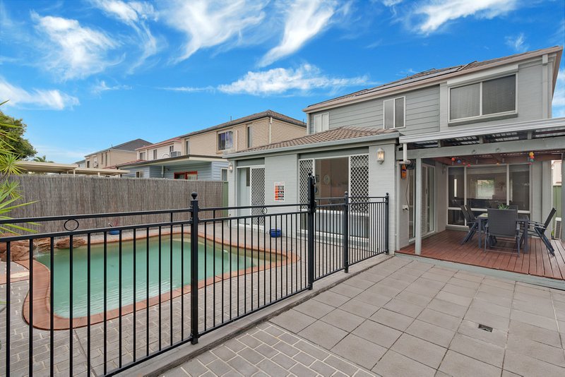 Photo - 35 Drysdale Crescent, Plumpton NSW 2761 - Image 5