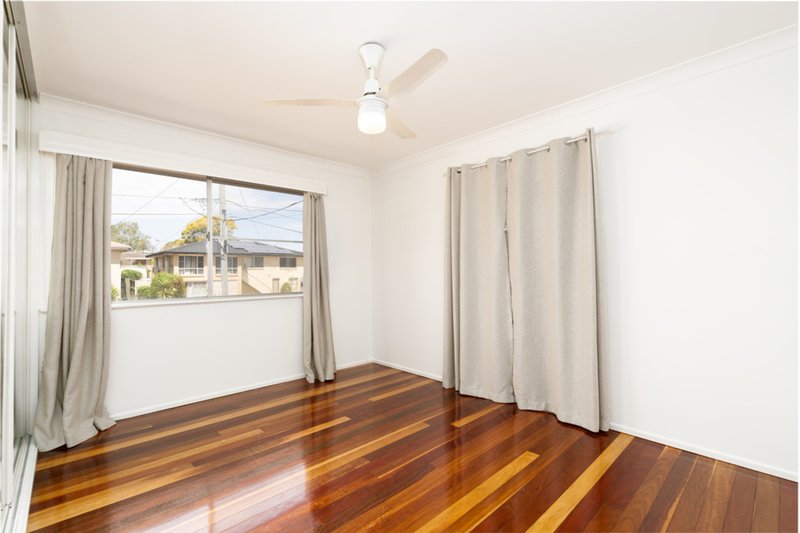 Photo - 35 Dulcie Street, Raceview QLD 4305 - Image 11