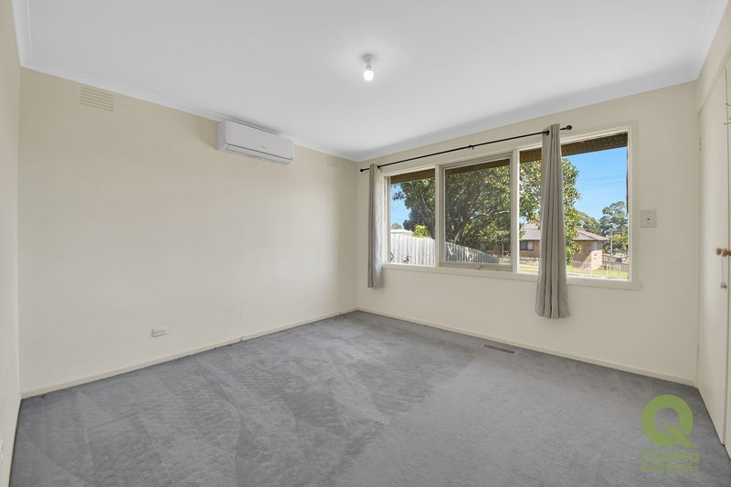 Photo - 35 Eagle Drive, Noble Park North VIC 3174 - Image 6