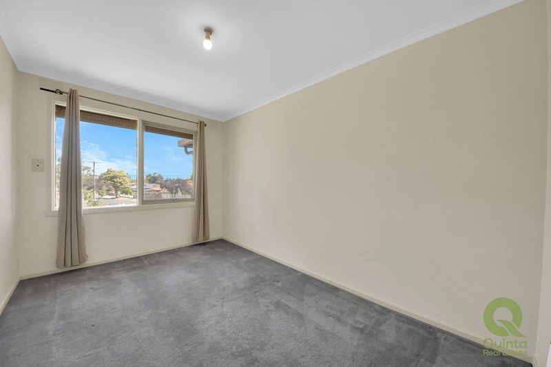 Photo - 35 Eagle Drive, Noble Park North VIC 3174 - Image 8