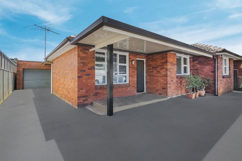 Photo - 35 Edensor Road, Cabramatta West NSW 2166 - Image 2