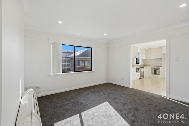 Photo - 35 Edinburgh Crescent, Goodwood TAS 7010 - Image 5