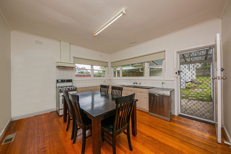 Photo - 35 Efron Street, Nunawading VIC 3131 - Image 3