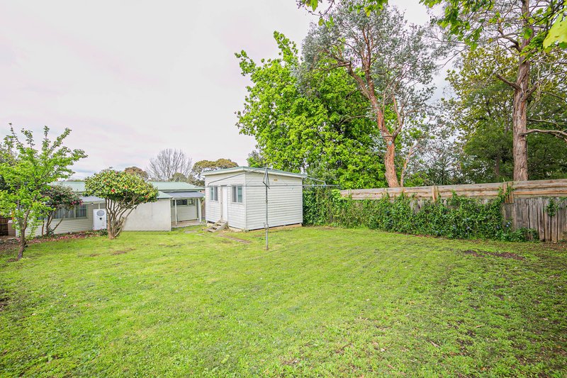 Photo - 35 Efron Street, Nunawading VIC 3131 - Image 9