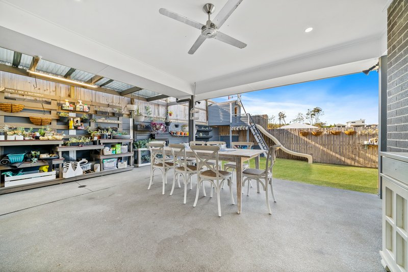 Photo - 35 Eiger Street, Holmview QLD 4207 - Image 15