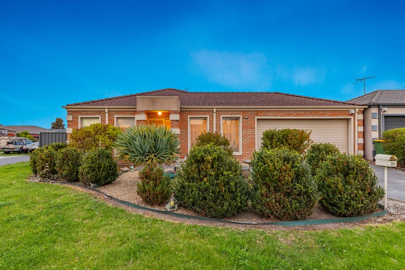 35 Elderberry Way, Pakenham VIC 3810