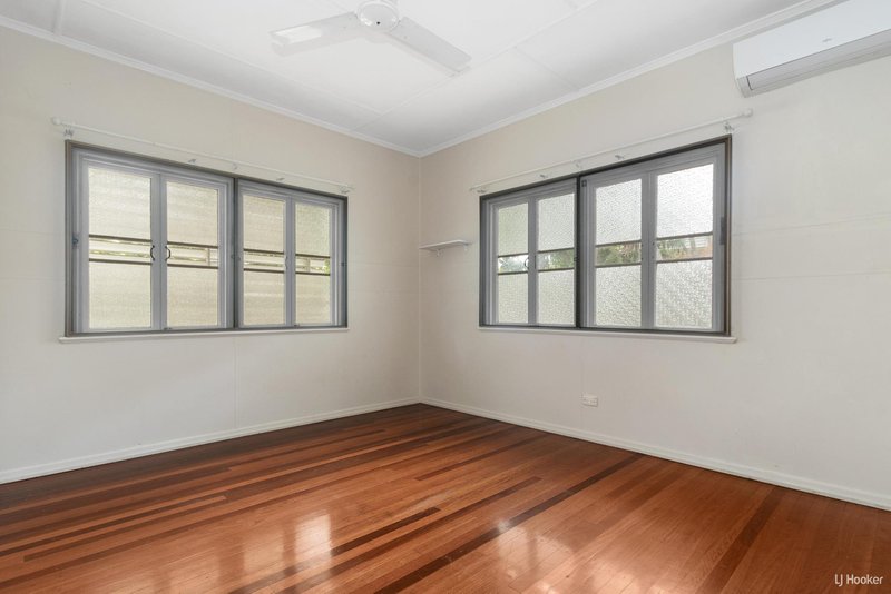 Photo - 35 Eleventh Avenue, Railway Estate QLD 4810 - Image 4