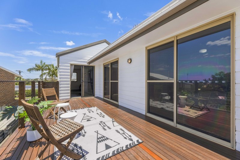 Photo - 35 Elinya Street, Battery Hill QLD 4551 - Image 8