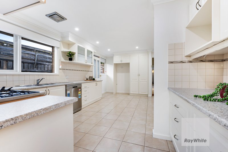 Photo - 35 Elmhurst Road, Gladstone Park VIC 3043 - Image 9