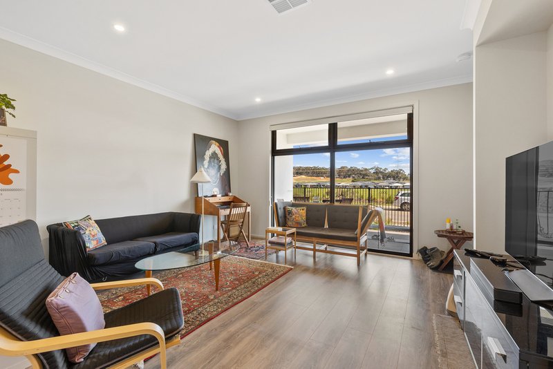 Photo - 35 Equine Drive, Mount Barker SA 5251 - Image 4