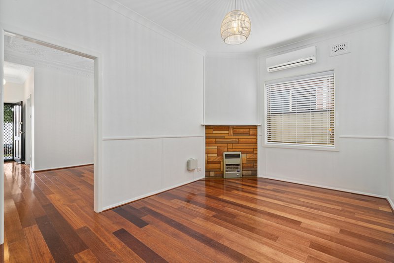 Photo - 35 Ettalong Street, Auburn NSW 2144 - Image 4