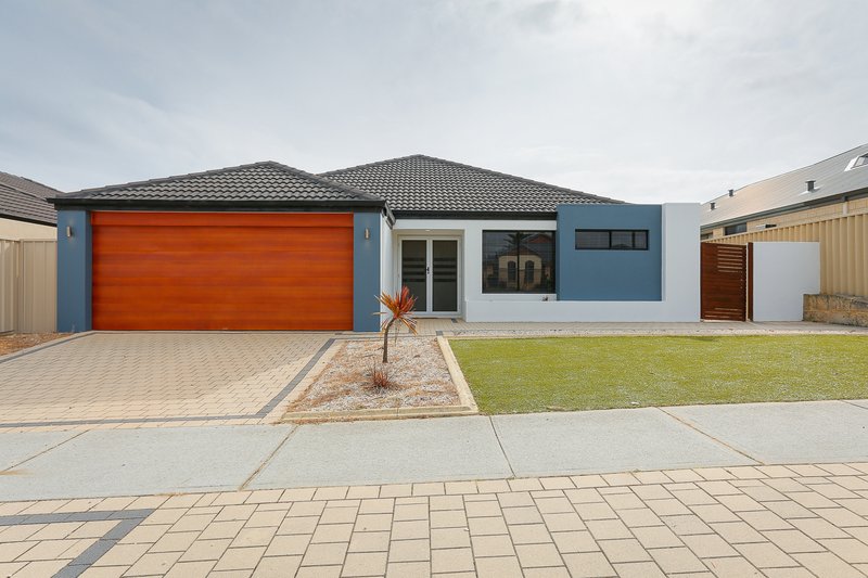 35 Fairbourne Approach, Butler WA 6036