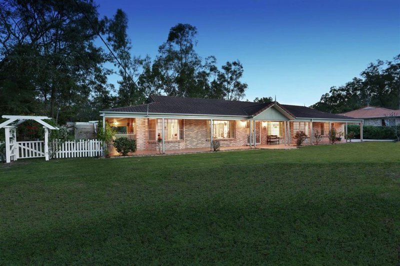 Photo - 35 Fairlane Street, Joyner QLD 4500 - Image 2