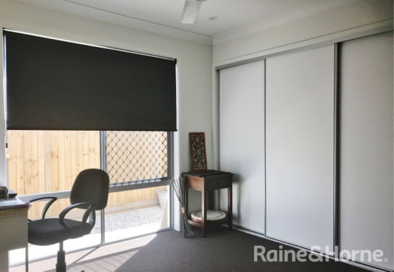 Photo - 35 Feltham Circuit, Burpengary East QLD 4505 - Image 6