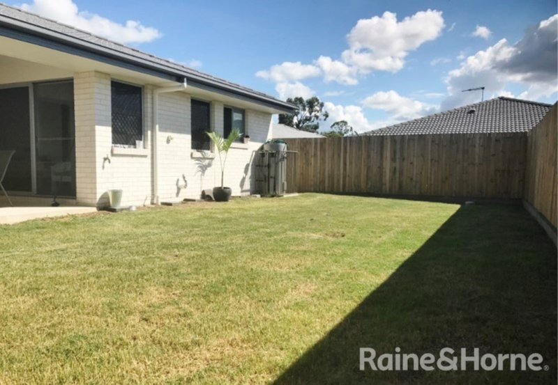 Photo - 35 Feltham Circuit, Burpengary East QLD 4505 - Image 12