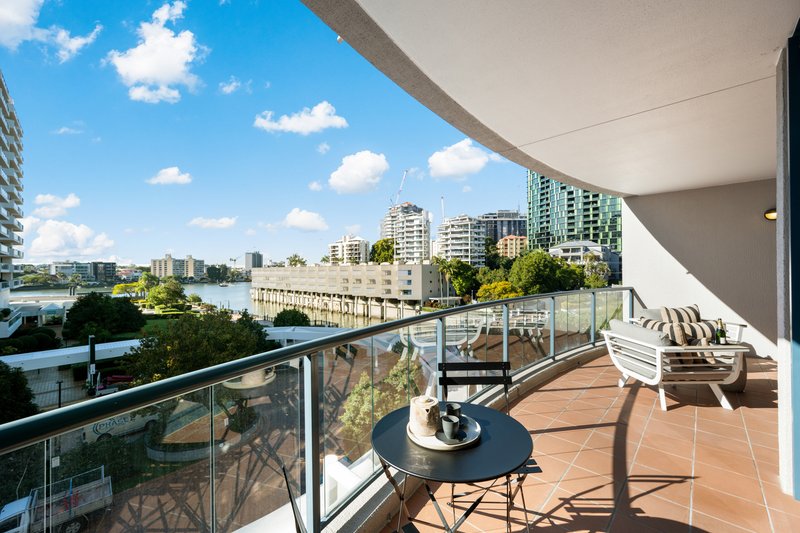 Photo - 35 Ferry Street, Kangaroo Point QLD 4169 - Image 1