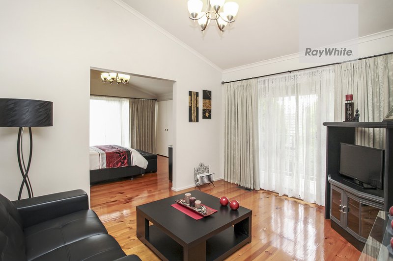 Photo - 35 Fisher Grove, Tullamarine VIC 3043 - Image 15