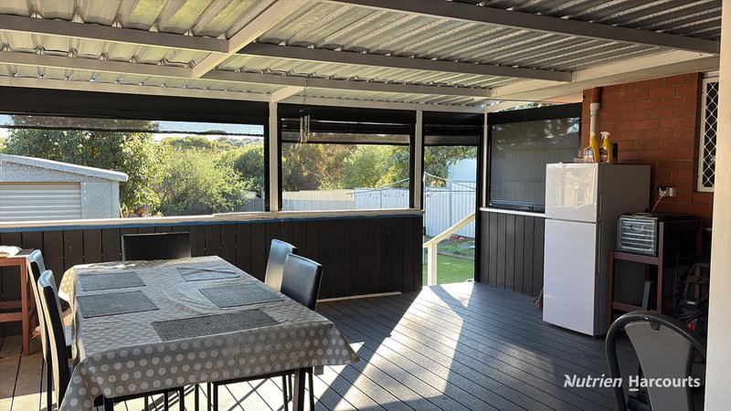 Photo - 35 Fox Street, Narrogin WA 6312 - Image 4