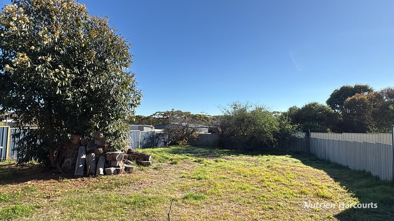 Photo - 35 Fox Street, Narrogin WA 6312 - Image 6
