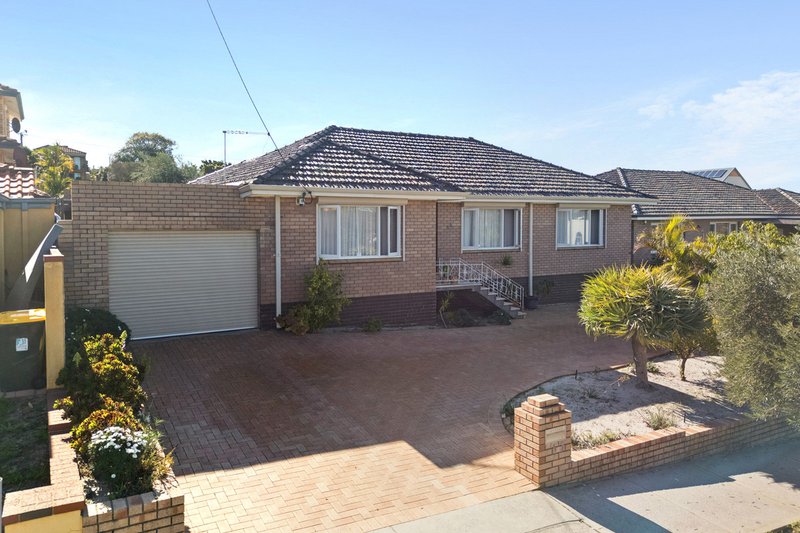 Photo - 35 Frape Avenue, Yokine WA 6060 - Image 1