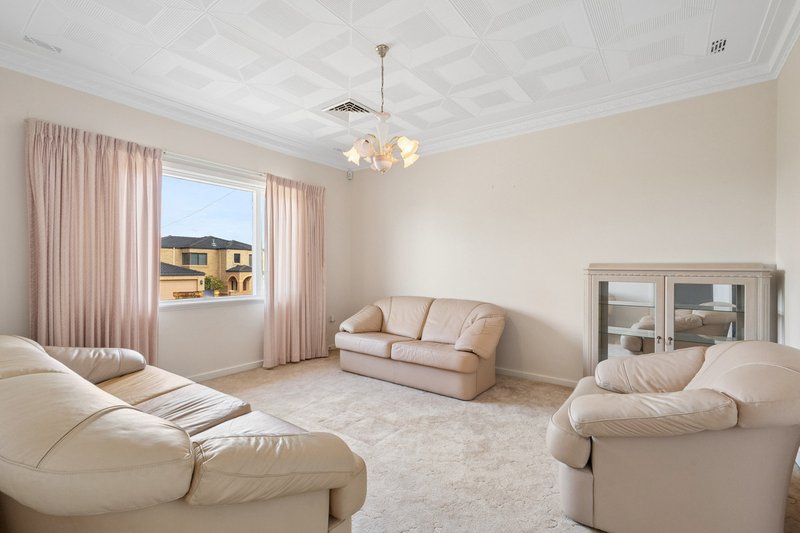 Photo - 35 Frape Avenue, Yokine WA 6060 - Image 5