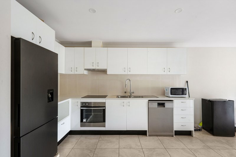 Photo - 35 Gallipoli Street, Condell Park NSW 2200 - Image 6