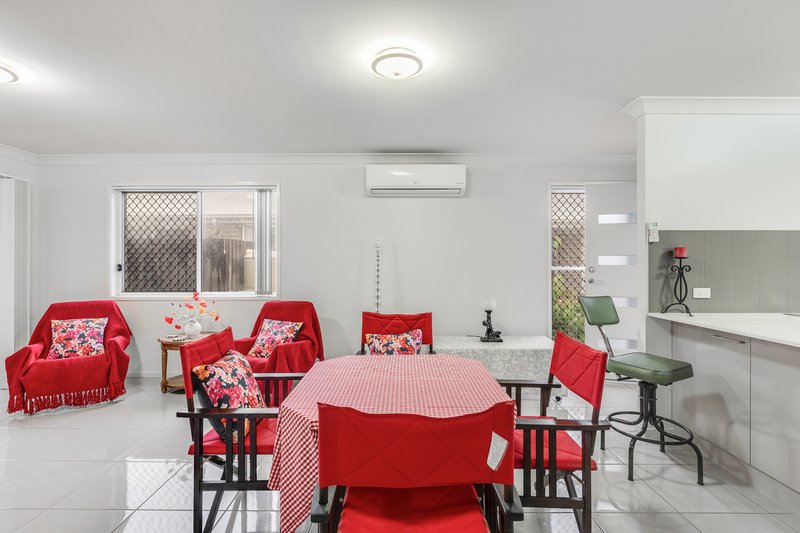 Photo - 3/5 Gatfield Street, Newtown QLD 4350 - Image 3