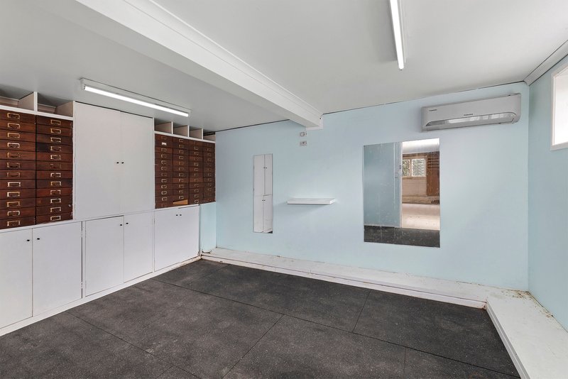 Photo - 35 Gatwick Street, Stafford Heights QLD 4053 - Image 12