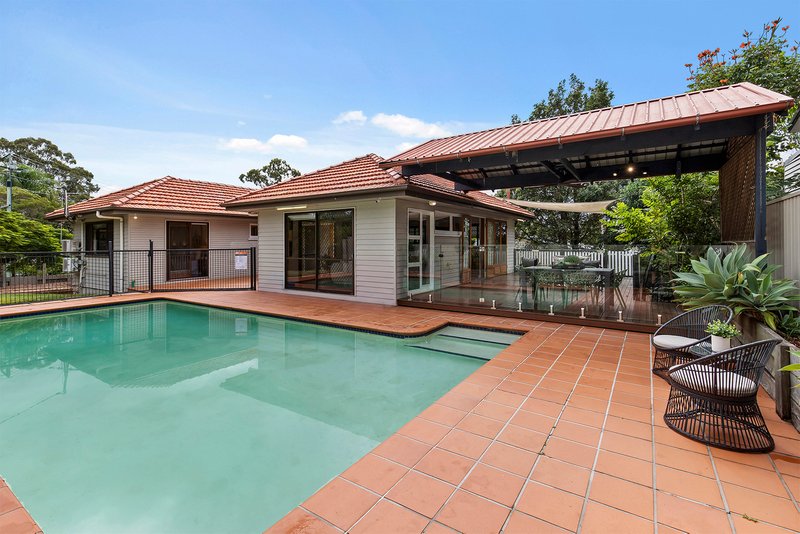 Photo - 35 Gatwick Street, Stafford Heights QLD 4053 - Image 17