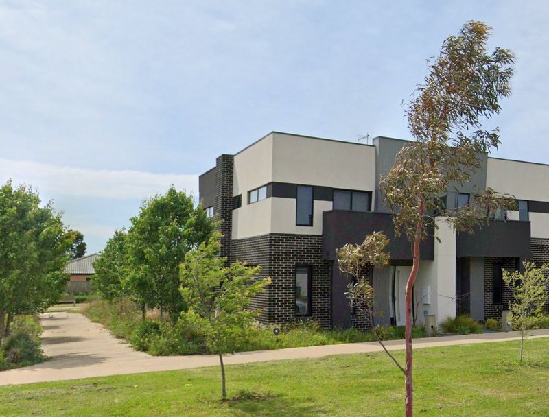 Photo - 35 Gershwin Crescent, Point Cook VIC 3030 - Image 1