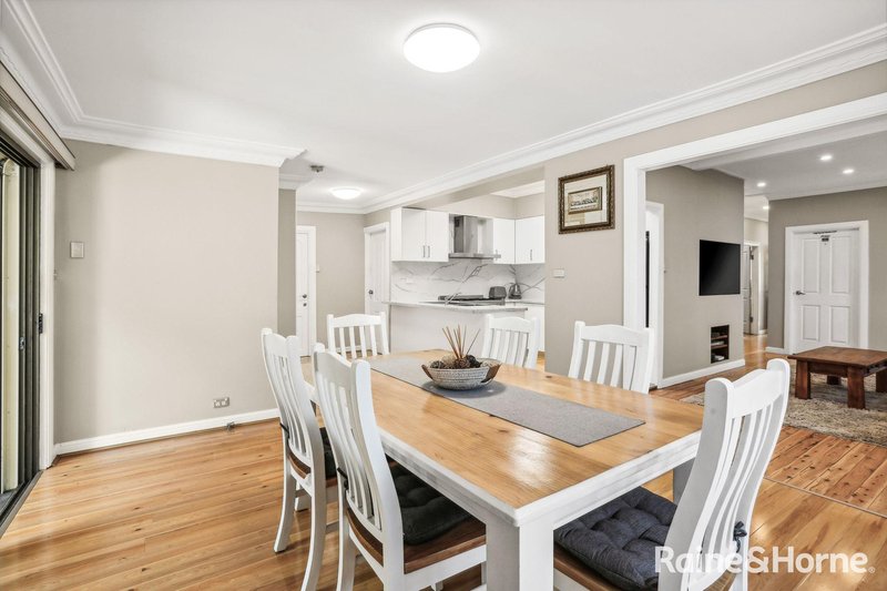 Photo - 35 Glamis Street, Kingsgrove NSW 2208 - Image 3