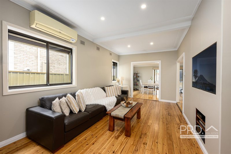 Photo - 35 Glamis Street, Kingsgrove NSW 2208 - Image 2