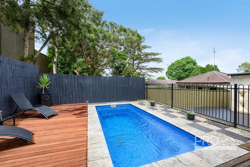 Photo - 35 Glamis Street, Kingsgrove NSW 2208 - Image 11