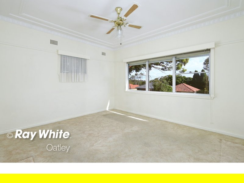 Photo - 35 Glen Road, Oatley NSW 2223 - Image 5