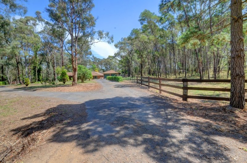 Photo - 35 Glenanne Place, Thirlmere NSW 2572 - Image 2